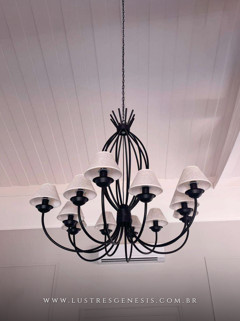 Pendente com Cúpula de Tecido e Estrutura Preta - Estilo Americano